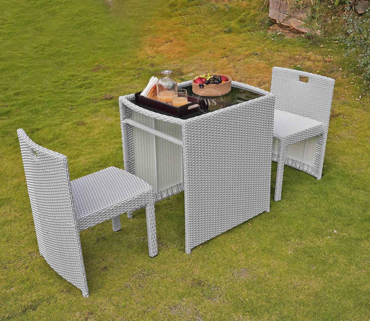 Crossica Compact 2 Seater Outdoor Set