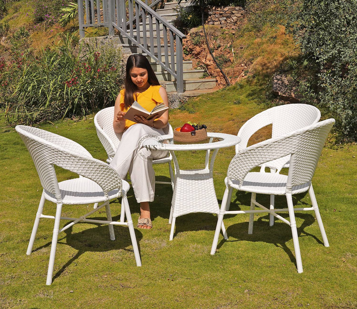 Sienna 4 Seater Outdoor Set (White)